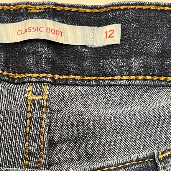 Levi's Women's Classic Boot Cut Jeans, Dark Wash, 12 - Picture 5 of 7